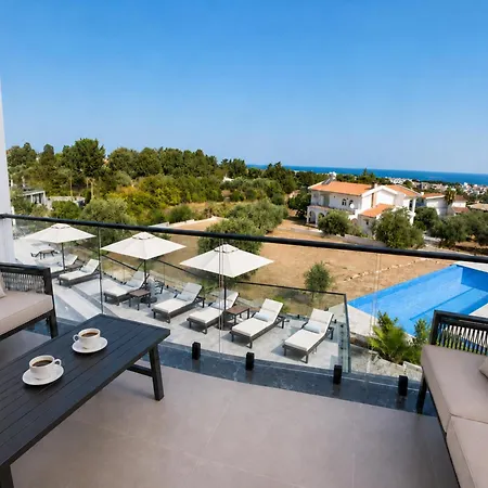 Del Mar A8 By Holidaykeys *
